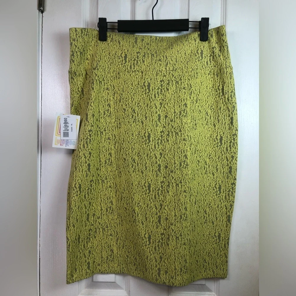 LuLaRoe Neon Lime Textured Pencil Skirt NWT